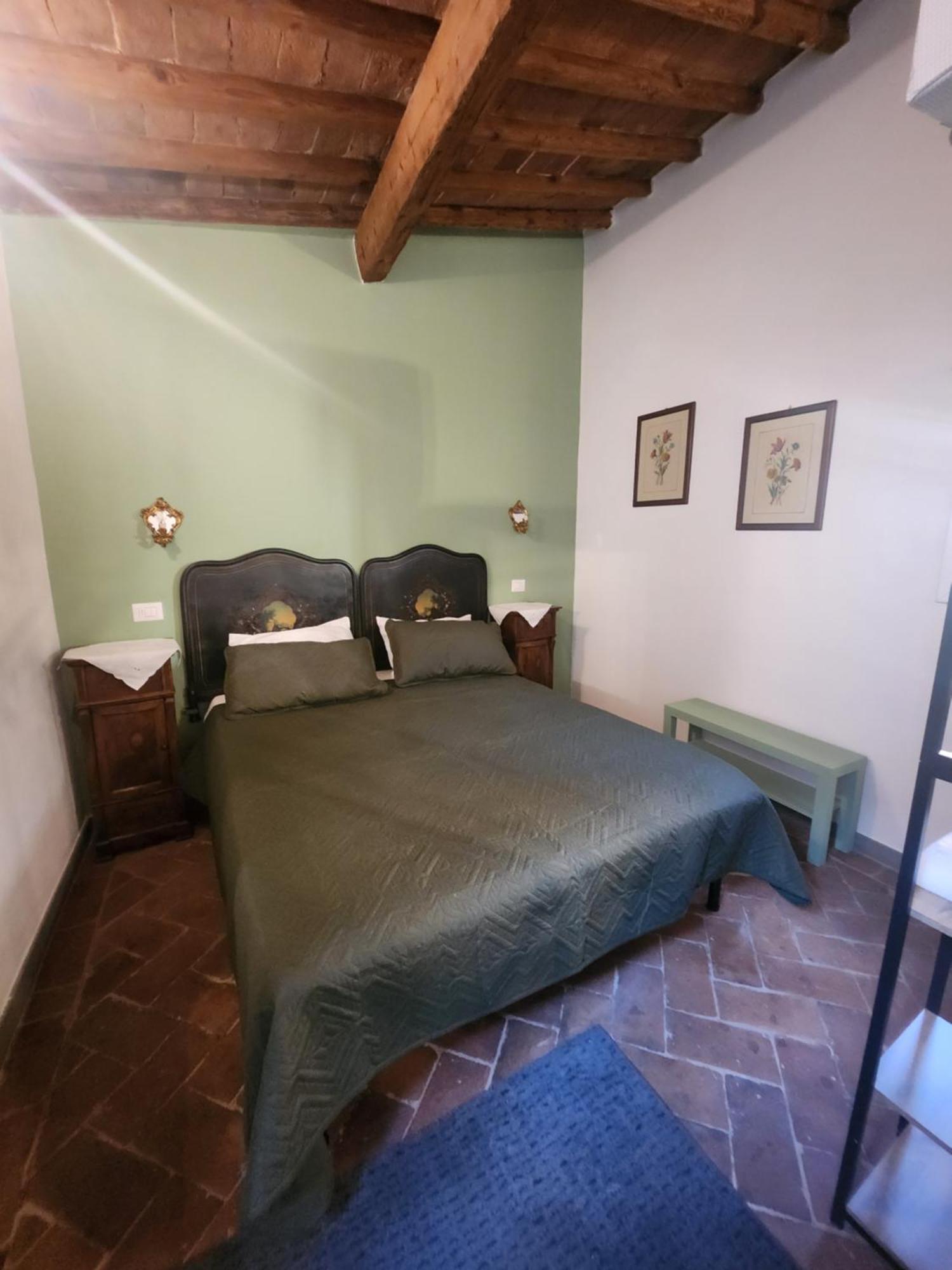 Lg In Santa Croce Florença